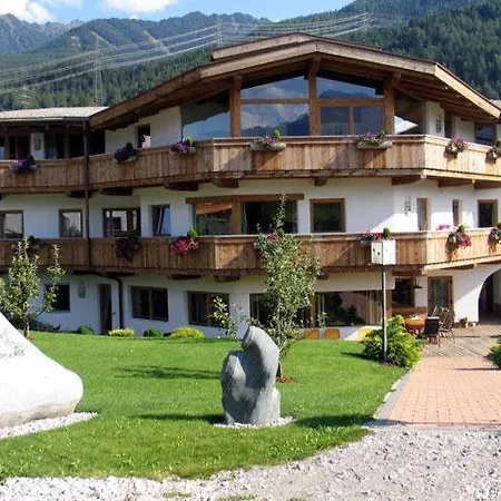 Farm stay Bauernhof Leneler *