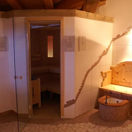 Farm stay Bauernhof Leneler Arzl im Pitztal