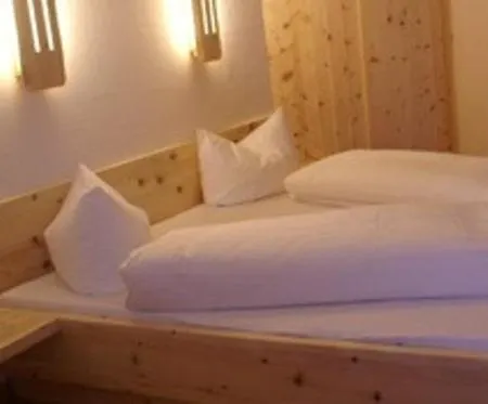 Farm stay Bauernhof Leneler *