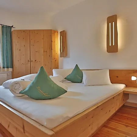 Alloggio per agriturismo Kinderbauernhof Leneler Arzl im Pitztal