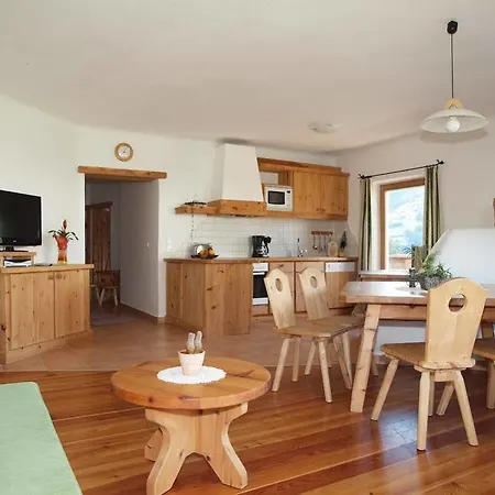 Alloggio per agriturismo Kinderbauernhof Leneler